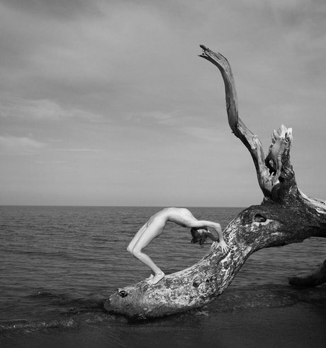 Lilith13goddesss ポルノスター アート 写真