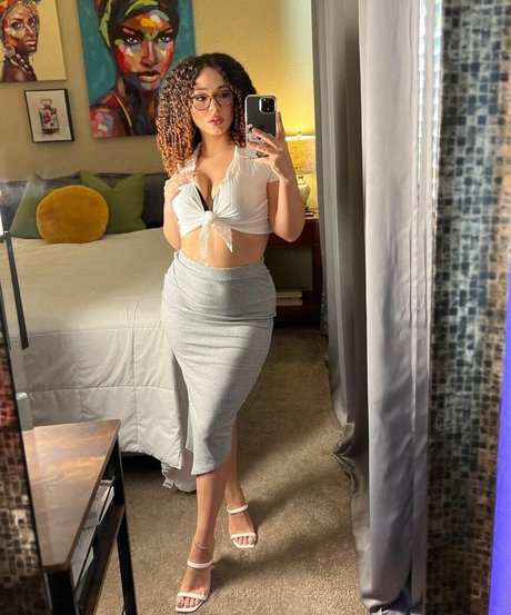 destinyhxo 裸のスター 画像