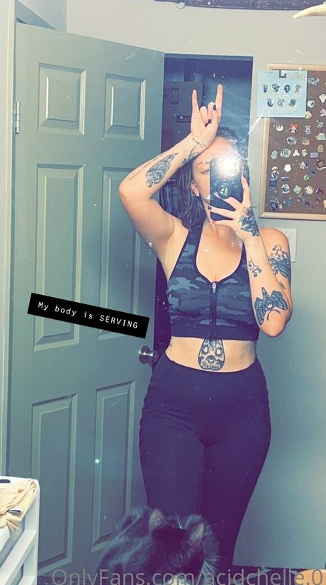 acidchelle 0 ヌードモデル 写真