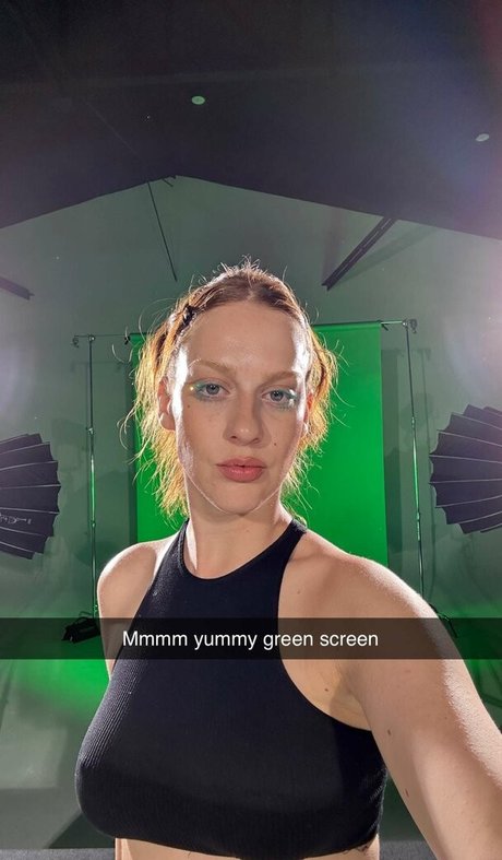 日焼けしたOnlyFans エロチック 画像