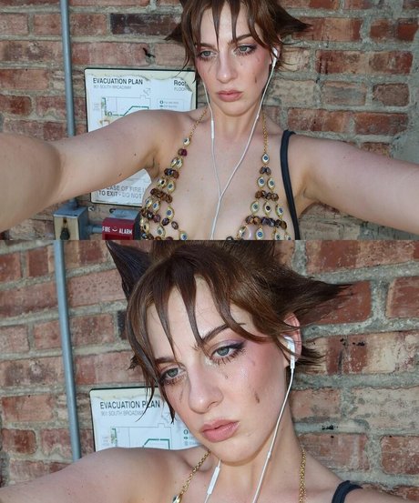 Tati Bruening トップスター 写真