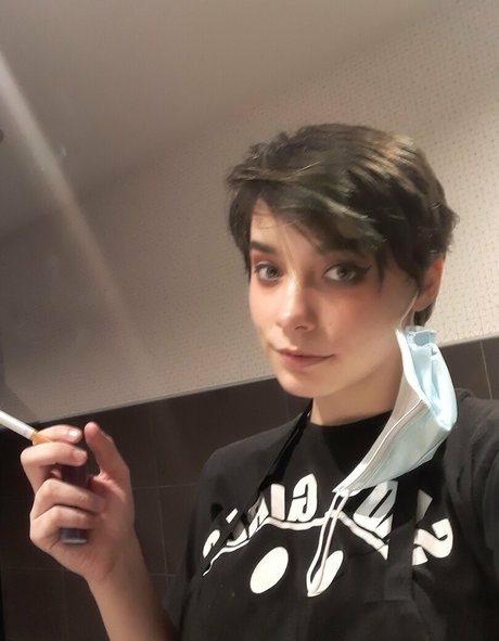 アナルパウグオンリーファンズ アダルト 写真