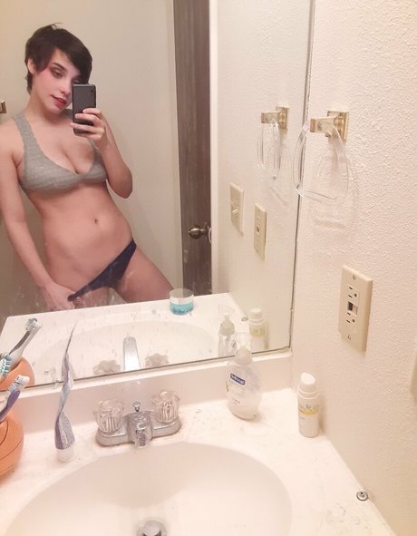 アジアの女の子限定ファン 無料ポルノ 画像