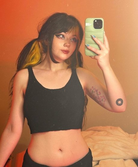 ゲイのラフなOnlyFans エロチック 写真