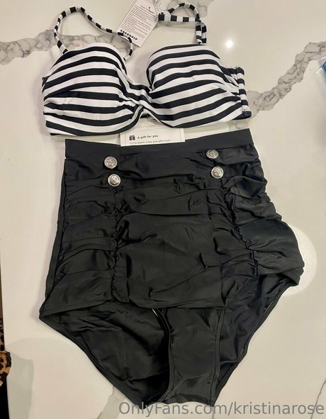 小さいチンポOnlyFans ホットセックス 画像