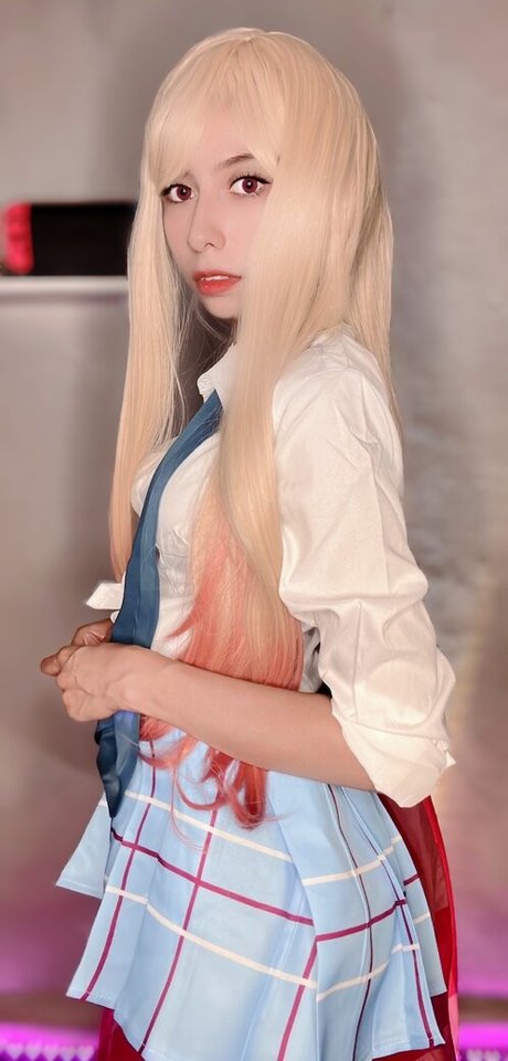 Lilywaifu 可愛い女優 画像