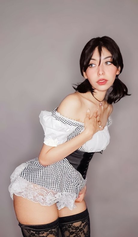 Lilywaifu エロティックなスター ギャラリー