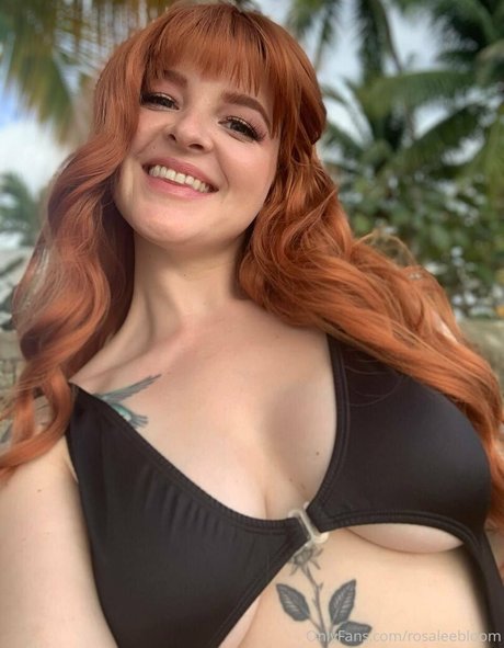 ぽっちゃりブロンドOnlyFans ホットセクシー 画像