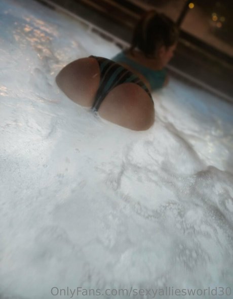 sexyalliesworld30 かわいいモデル 写真