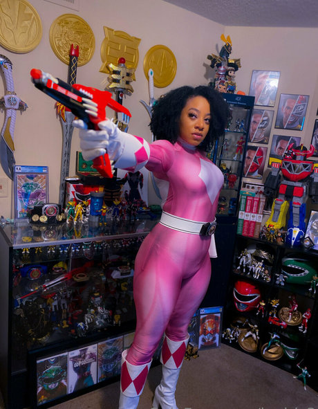 デカ尻ジーンズ OnlyFans 美しいヌード 写真