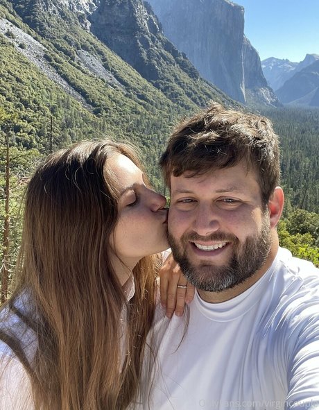 最もホットなOnlyFans アートヌード ギャラリー