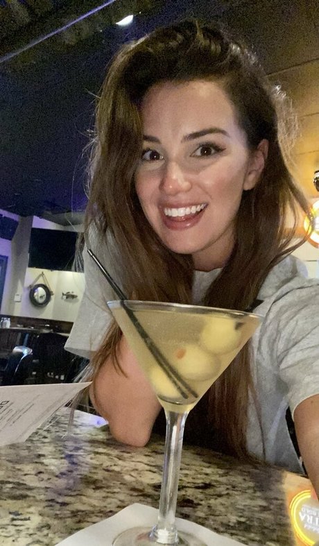 トップレスビーチOnlyFans 無料セクシー 写真