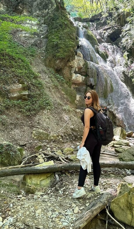 成熟した異人種間OnlyFans ホットセックス 画像