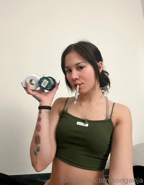 膨らみ OnlyFans アート裸 写真