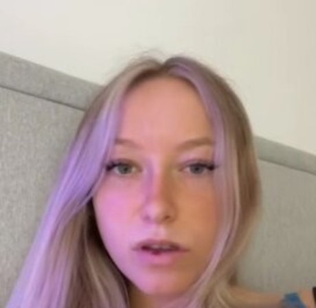 Emma Spice 可愛い女優 写真