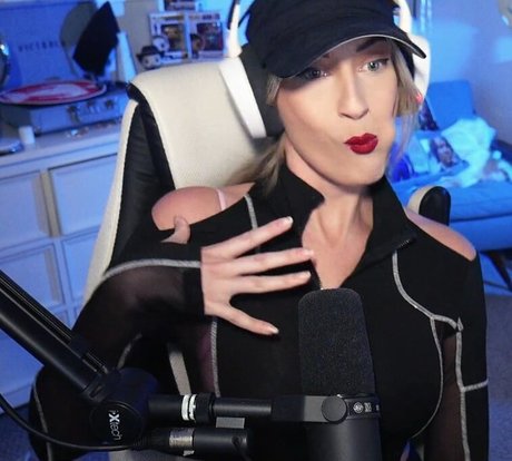 ブロンドオンリーファン エロチック ギャラリー