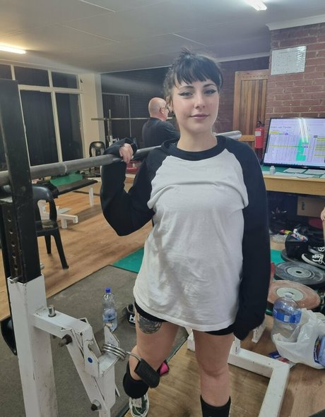 alyssa winter 無料スター 画像