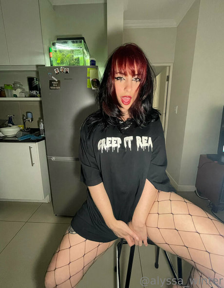 alyssa winter 美しいスター 写真