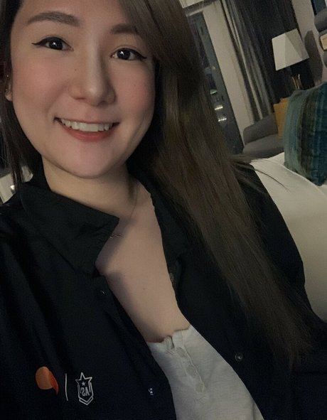 セクシーなブロンドのOnlyFans ホットセクシー 画像