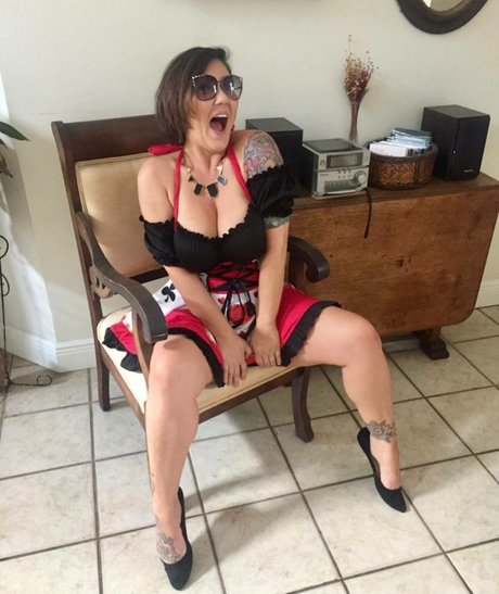 Claire Dames ヌードモデル 写真