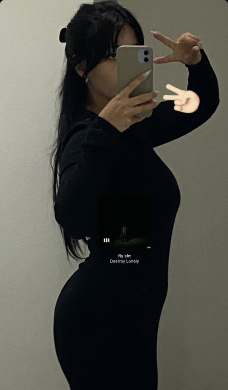 姉妹OnlyFans パーフェクト 画像