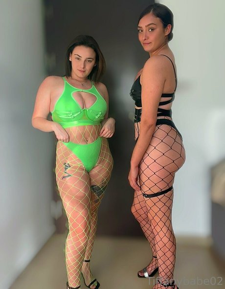 リップスオンリーファンズ 裸 ギャラリー