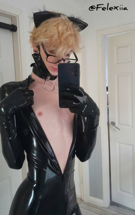 ブルネットのPOV OnlyFans セックス ギャラリー