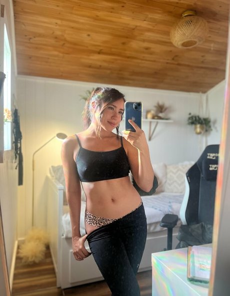 射精 OnlyFans 無料裸 画像