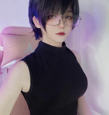 Aveline Tetsuya 独占モデル 写真