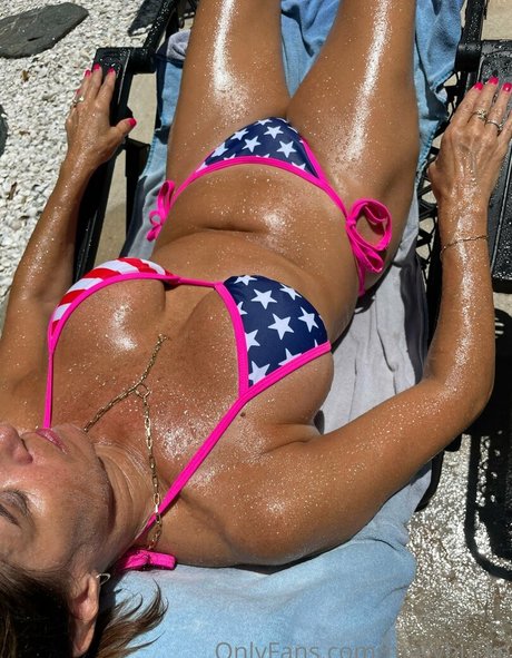 黒檀の白いチンポOnlyFans ホットポルノ 写真