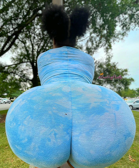 ニューハーフ巨乳OnlyFans トップ 画像