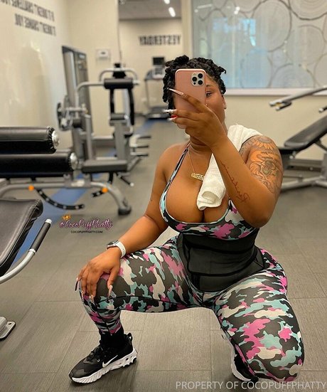 ティーンのおっぱいOnlyFans 美しいヌード 画像