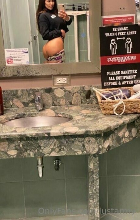 lustarmy 素敵なポルノスター 写真