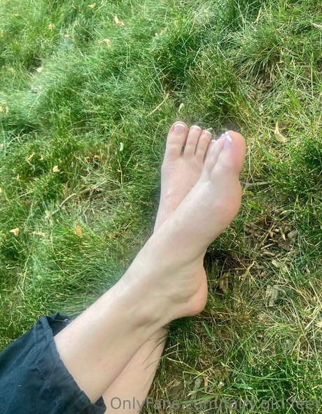 fairy girl feet 高品質女優 写真