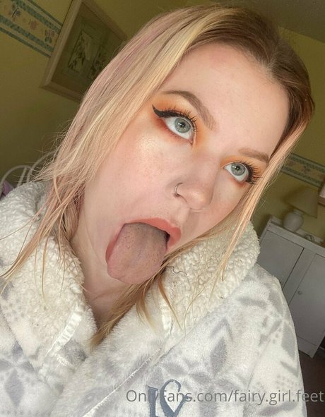 fairy girl feet エロティックなスター 写真