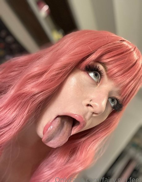 fairy girl feet トップスター 写真