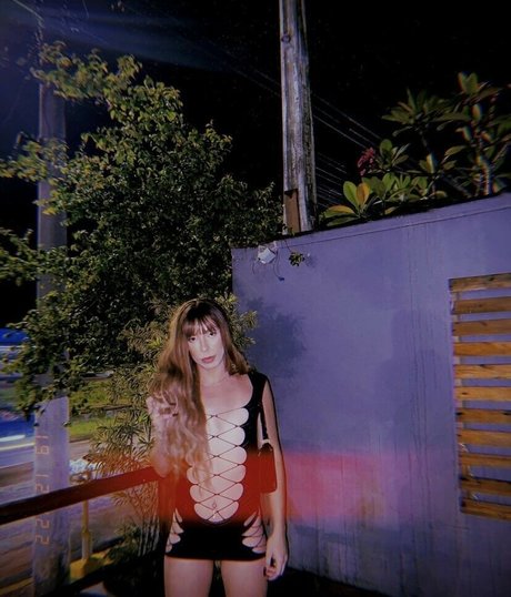 Lavinia Britto セックスモデル 画像