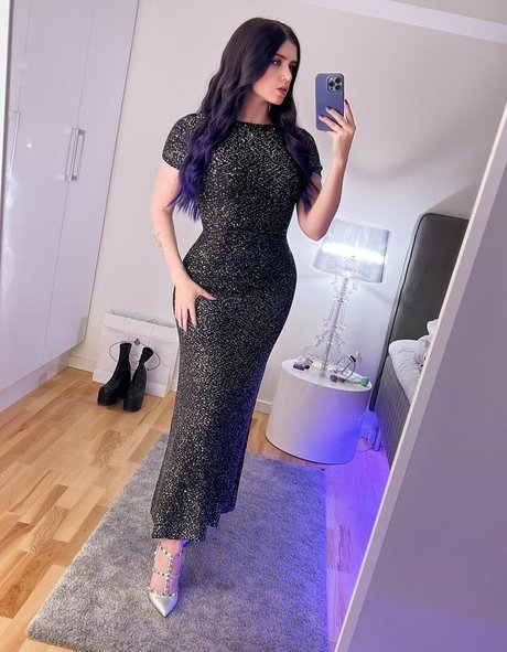 freefrost セクシーモデル 画像