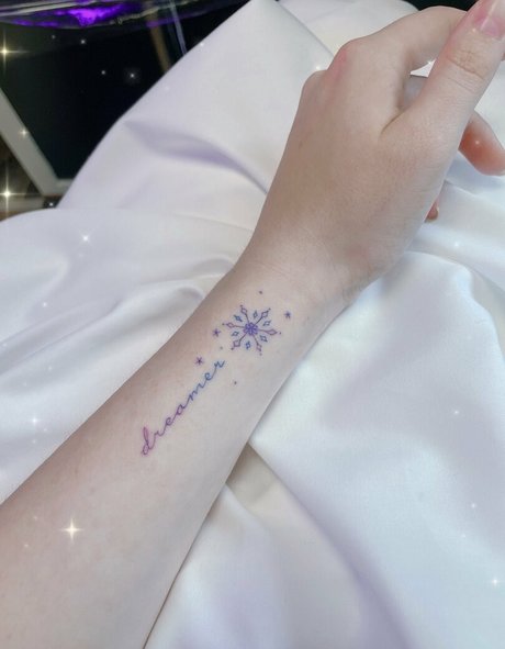 freefrost エロティックなモデル ギャラリー