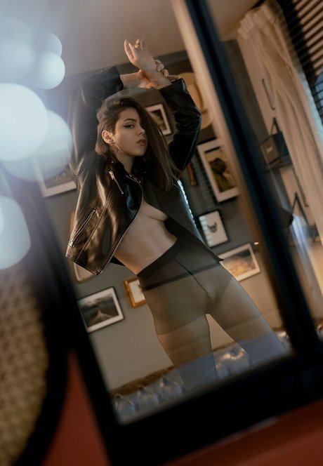 Nausicaa Yami ポルノモデル ギャラリー