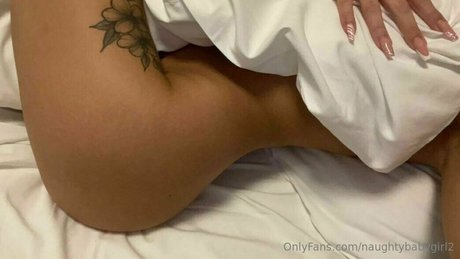 naughtybabygirl2 アートスター 写真