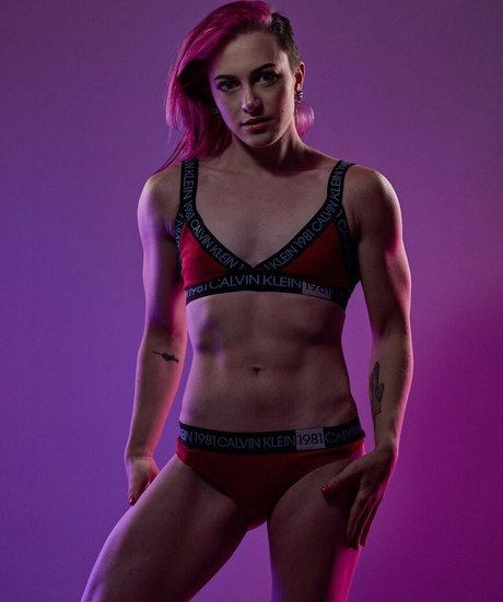 ニューハーフ POV OnlyFans ホット裸 アーカイブ