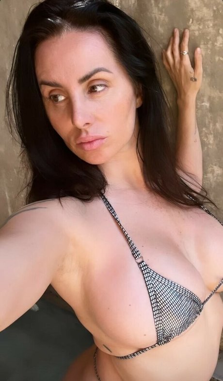 ティーンシーメールOnlyFans セクシー裸 画像