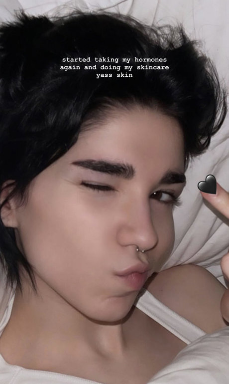 Arielle Maxine HDスター 写真