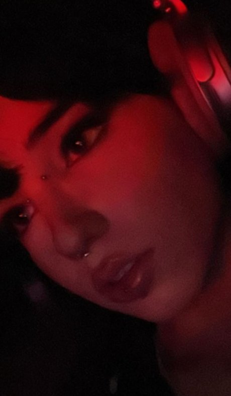 Arielle Maxine ポルノスター 裸 画像