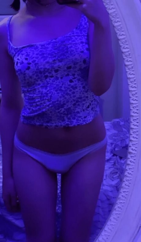 Arielle Maxine xxx女優 写真