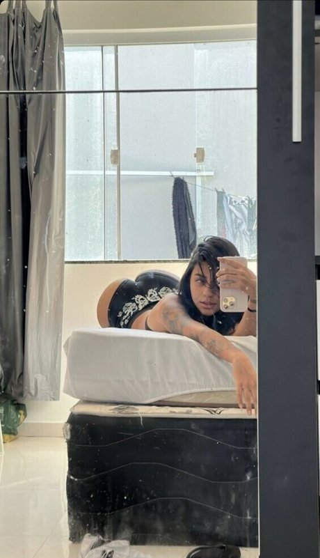 Allyne Santos エロティックなスター ギャラリー