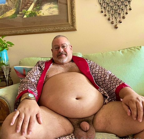 黒人フェムボーイOnlyFans パーフェクト 画像