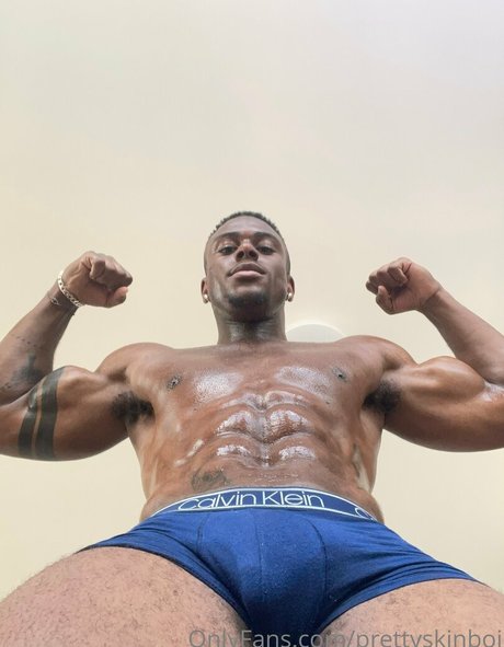 女子高生OnlyFans アートヌード 写真