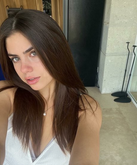 Melissa Leal 独占モデル ギャラリー